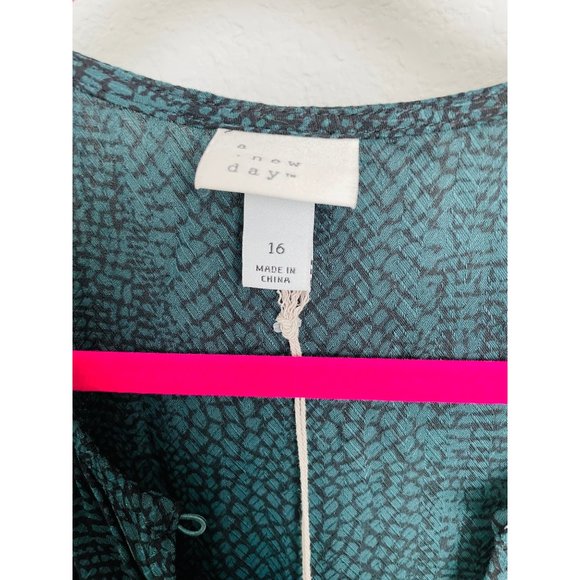 A New Day Women's Green and Black Snake Skin Patterned Long Length Dress Size 16 - Picture 2 of 5